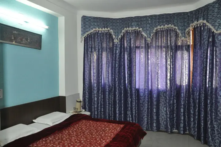 Катра: Hotel Bhawani International
