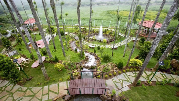 Салем: Happy Nest Resort