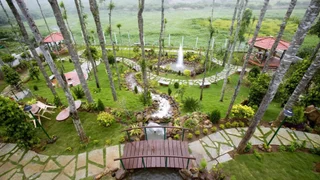 Салем: Happy Nest Resort