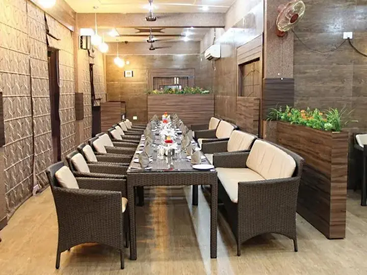 Aligarh: Hotel Palm Tree