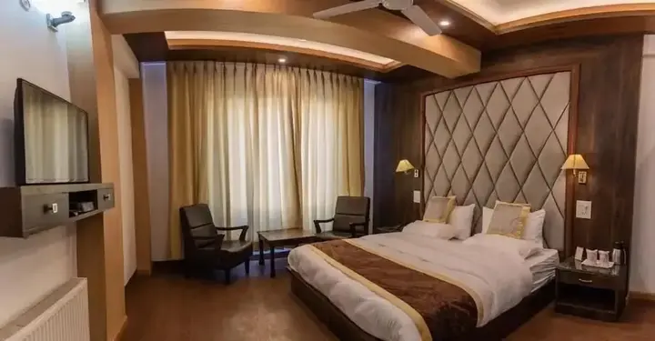 Каргил: Zojila Residency