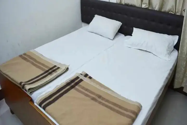 Варанаси: Narendra Guest House