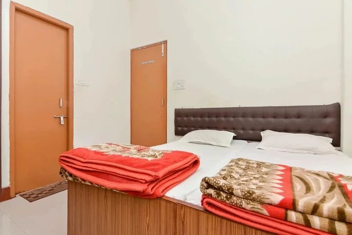 Варанаси: Narendra Guest House