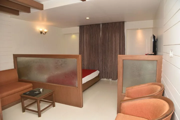Бхопал: Hotel Rajhans Regent