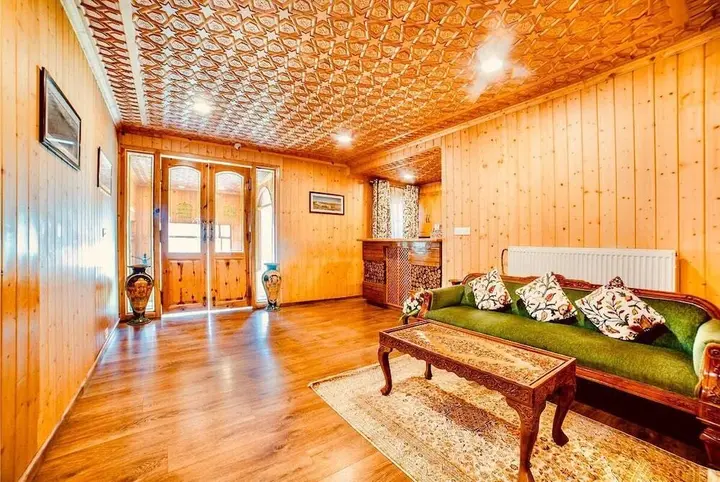Гульмарг: Shaw Inn