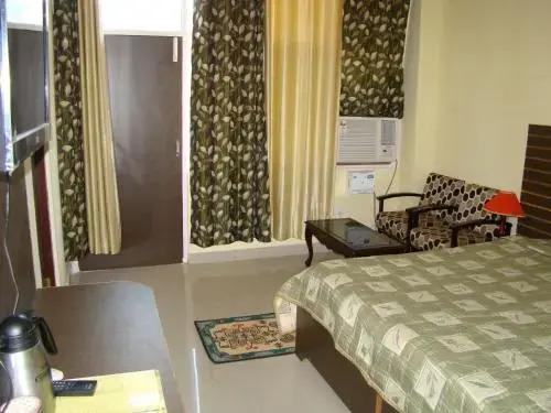 Ревалсар: Munish Resorts