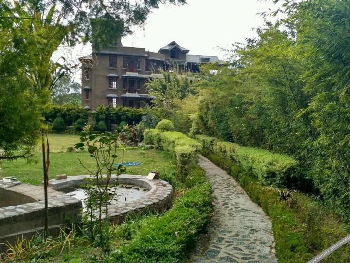Кангра: Blossoms Village Resort