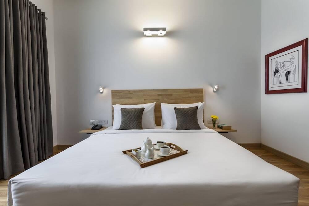 Нью-Дели: FabHotel Majestic JPM