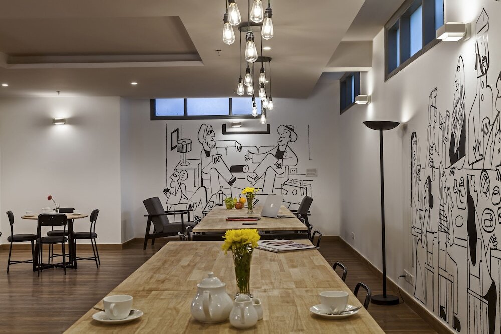 Нью-Дели: FabHotel Majestic JPM