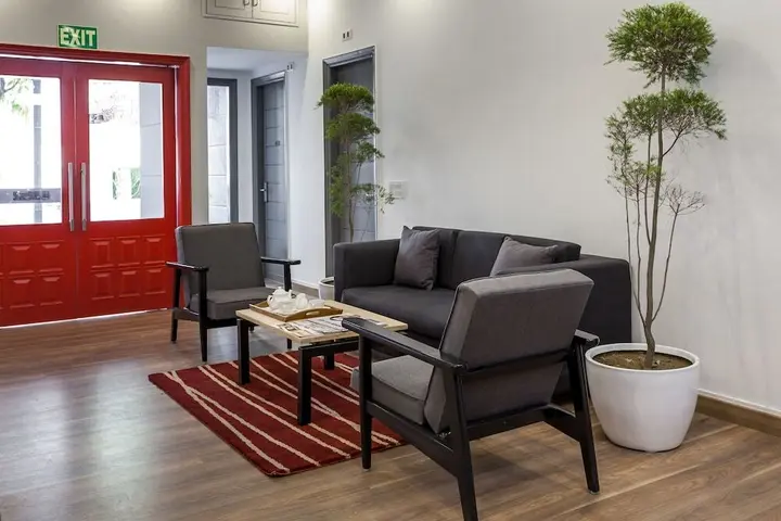 Нью-Дели: FabHotel Majestic JPM