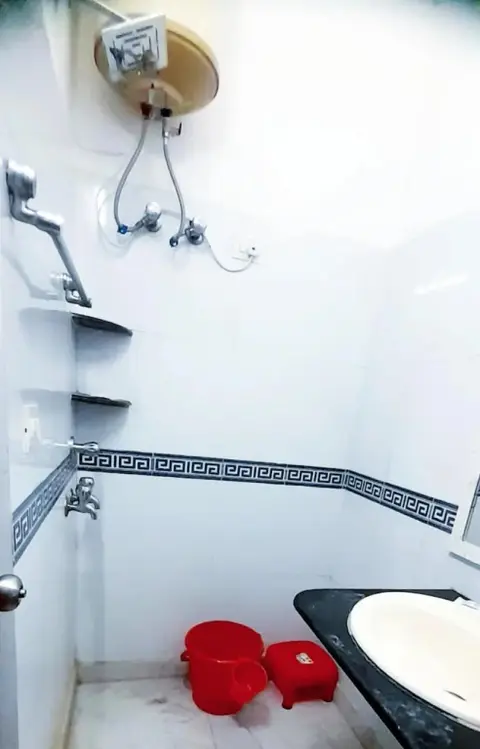Большая Нойда: Bhambri 's House
