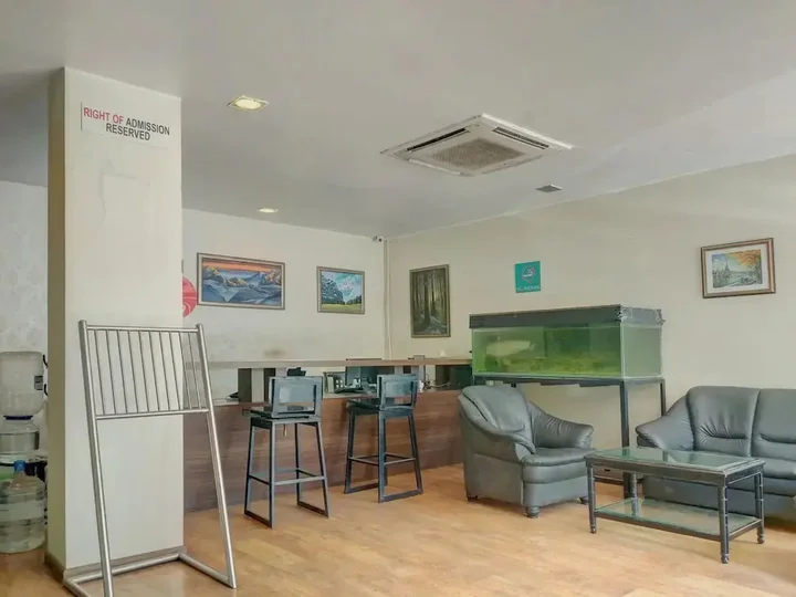 Бангалор: Capital O 333 Hotel Crystal Homes