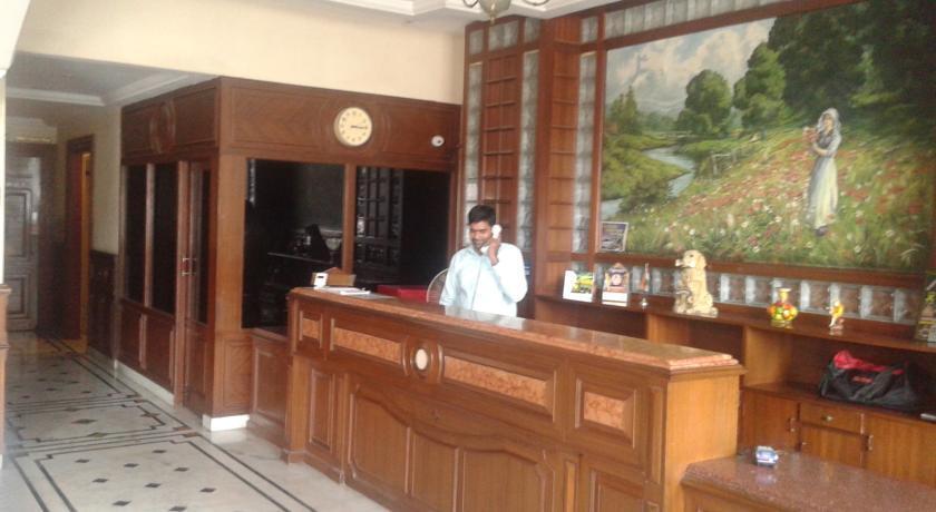Веллор: Aavanaa Inn