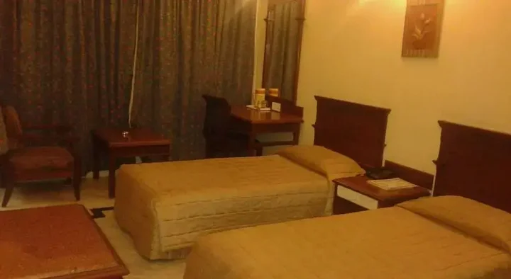Веллор: Aavanaa Inn