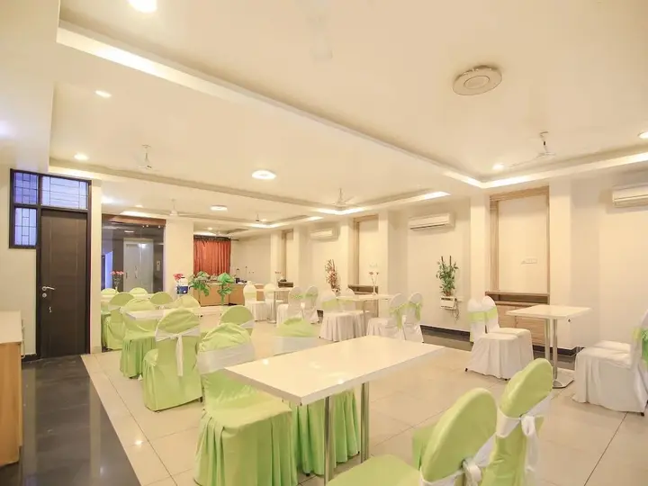 Лакхнау: Treebo Stay Inn International