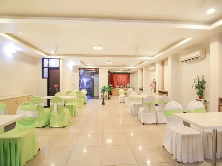 Лакхнау: Treebo Stay Inn International