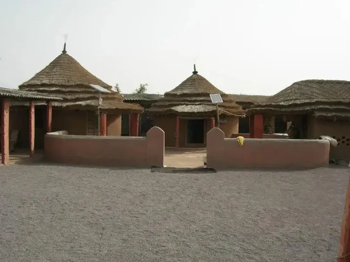 Луни: Mayur Homestay
