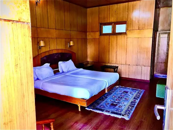 Лех: Hotel Spic N Span