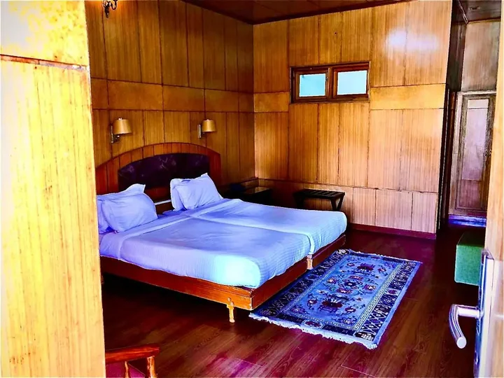 Лех: Hotel Spic N Span