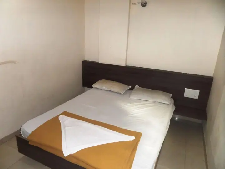 Тхане: Hotel Cosmo Lodging