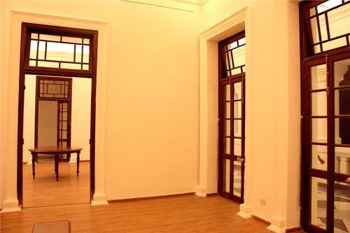 Колката: The Harrington Residency