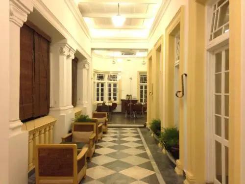 Колката: The Harrington Residency