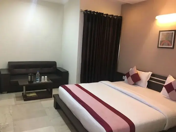 Агра: Hotel Sunway Inn