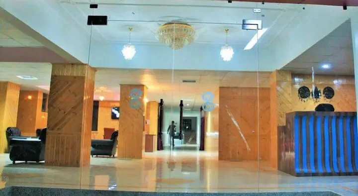 Шринагар: Triden Kashmir Resort