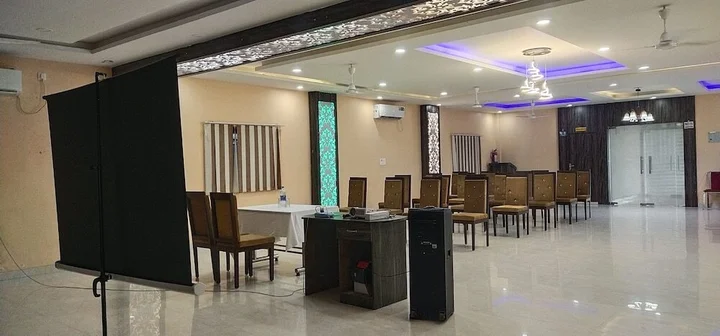 Бодх-Гая: Hotel The Royal Buddha