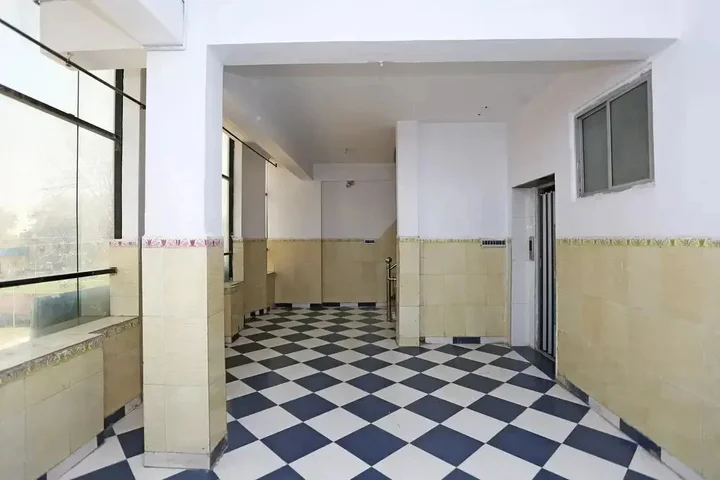 Читторгарх: Hotel President