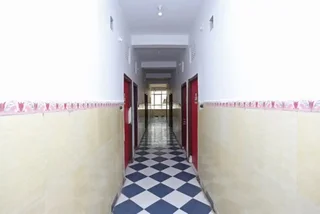 Читторгарх: Hotel President