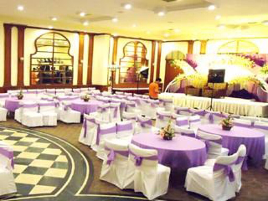 Лудхиана: Hotel Gulmor LUDHIANA