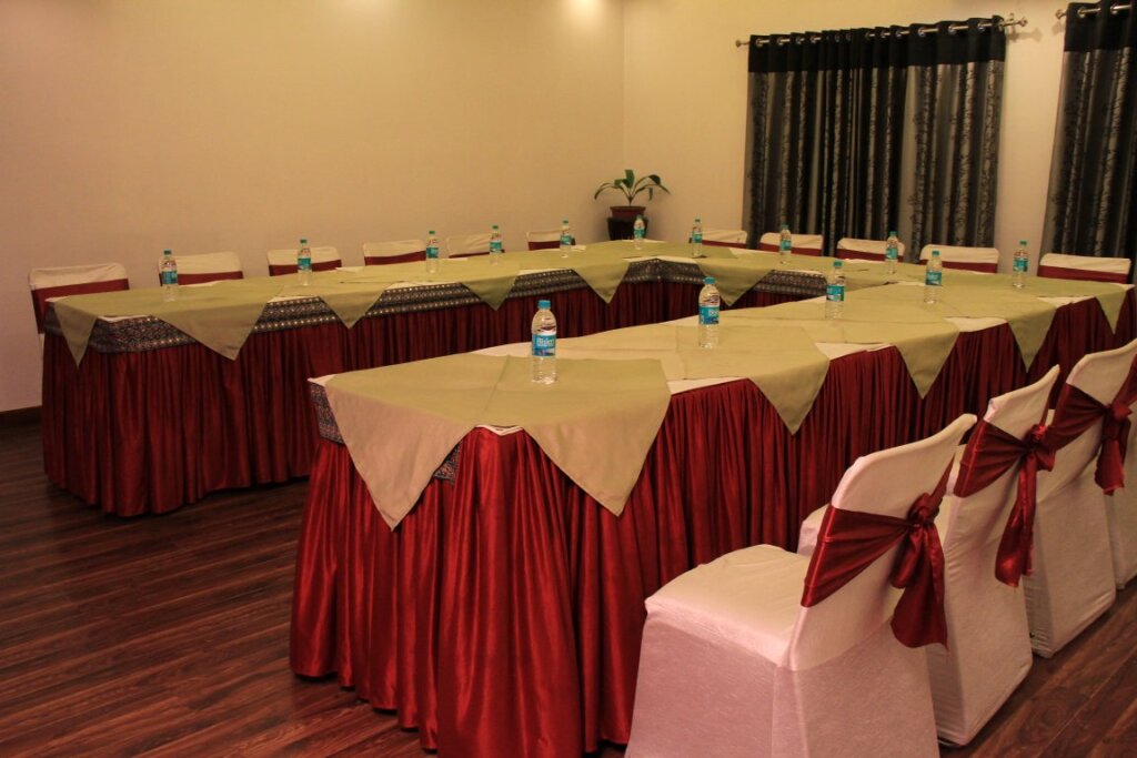 Дехрадун: Hotel Aakash Residency