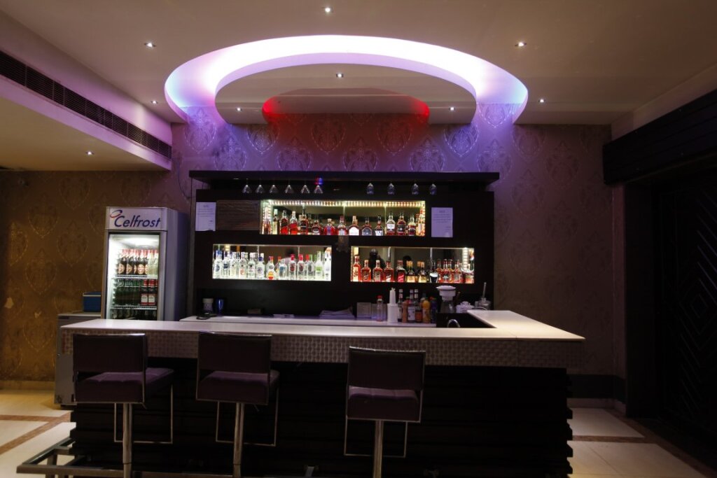 Дехрадун: Hotel Aakash Residency