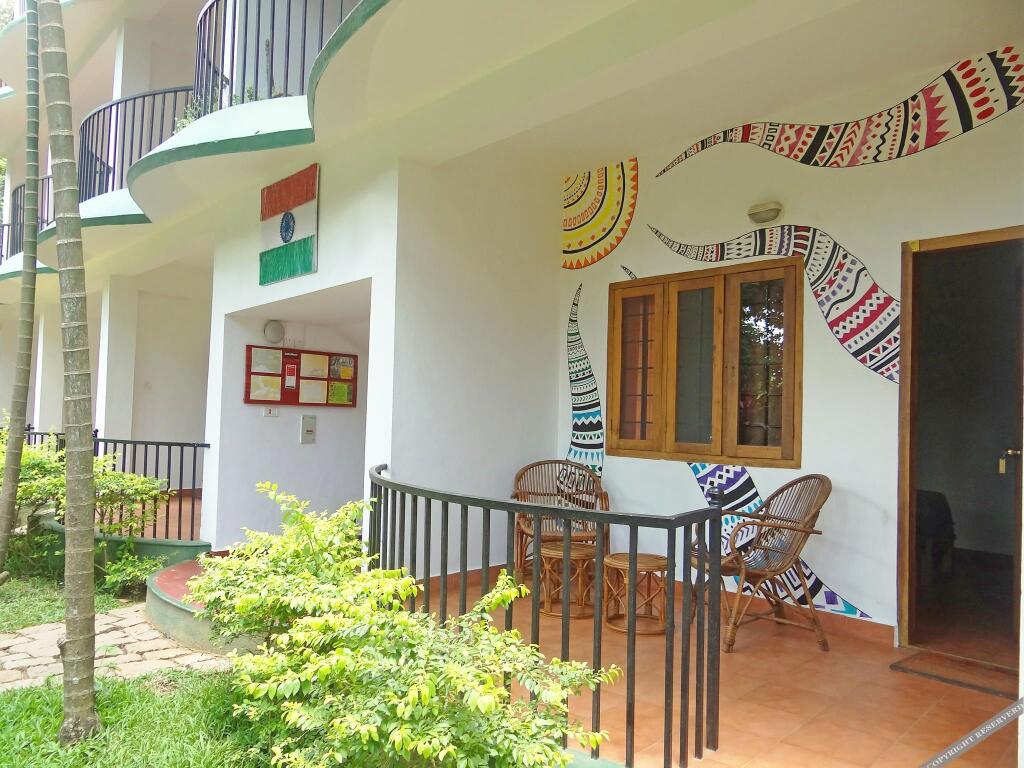 Кумили: Chrissies Hotel