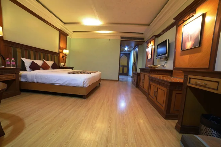 Райпур: Hotel Babylon Inn