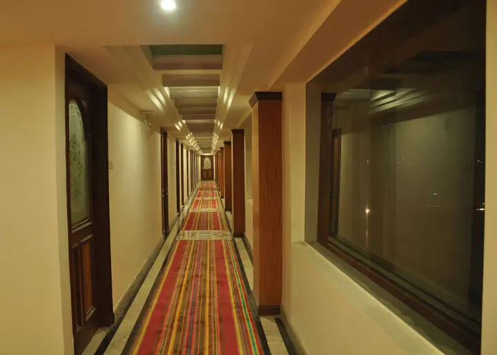 Райпур: Hotel Babylon Inn
