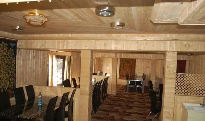 Гульмарг: Hotel Zahgeer Continental