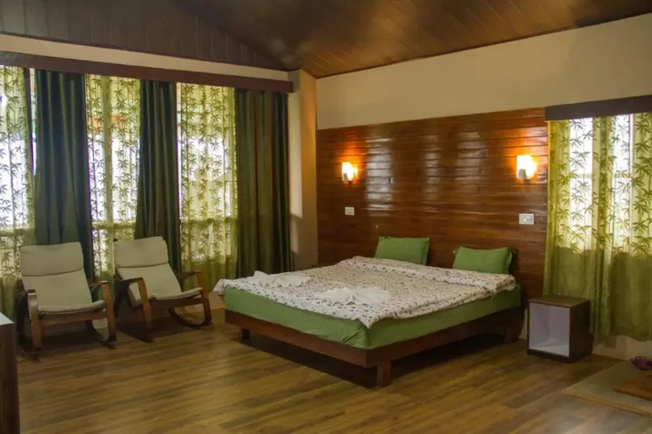 Пеллинг: The Barfung Retreat