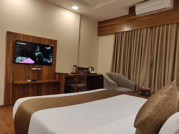 Ширди: Sai Neem Tree Hotel