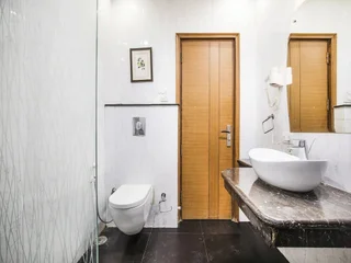 Гуруграм: FabHotel GRD DLF Square