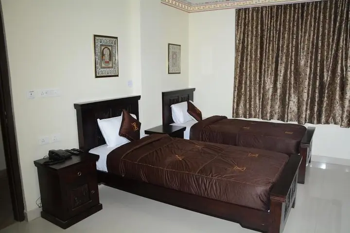 Джайпур: Surya Garh Hotel