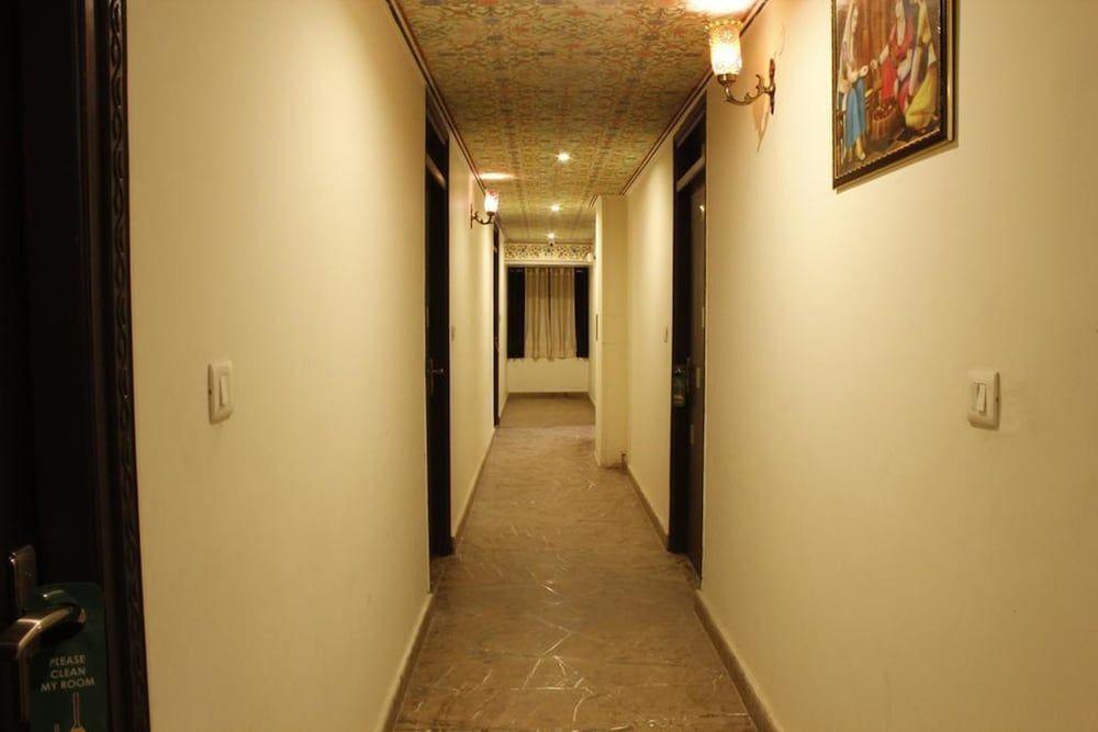 Джайпур: Surya Garh Hotel