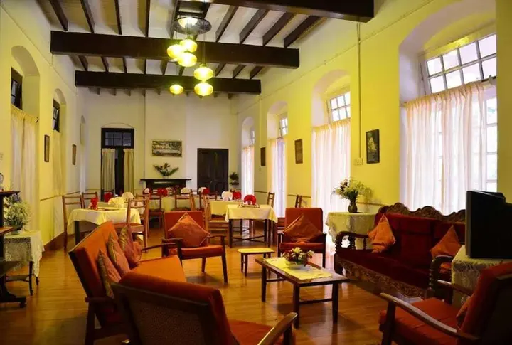 Кунур: YWCA Wyoming Guesthouse