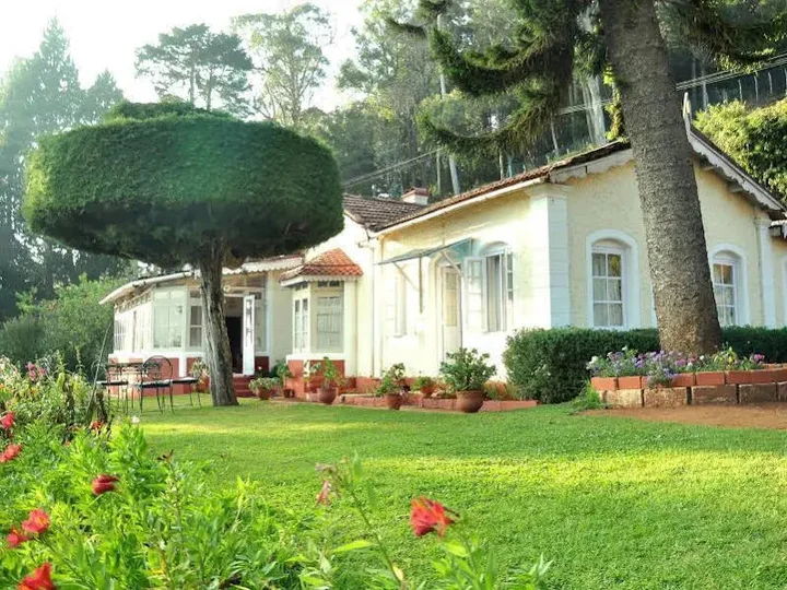 Кунур: YWCA Wyoming Guesthouse