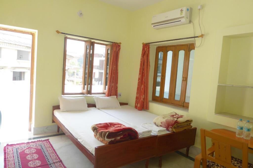 Бодх-Гая: Rahul Guest House