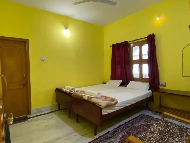 Бодх-Гая: Rahul Guest House