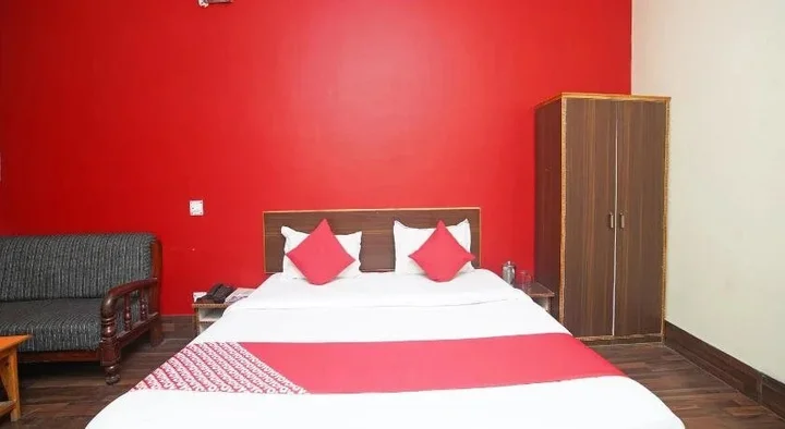 Питорагарх: Hotel Baakhlee
