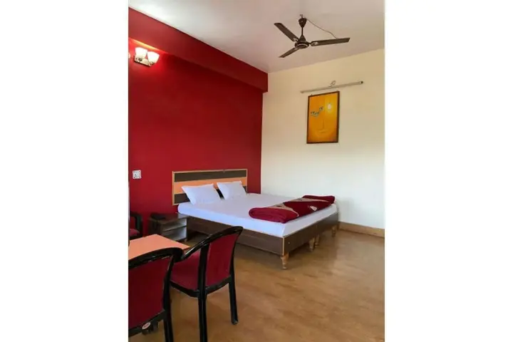 Питорагарх: Hotel Baakhlee