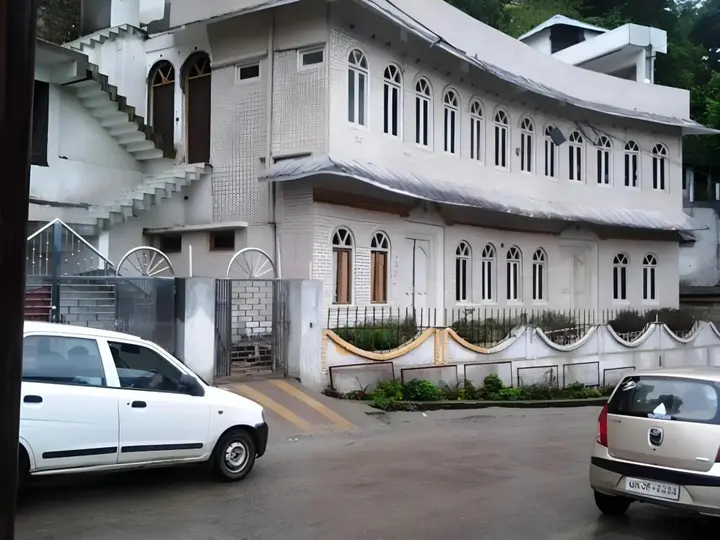 Питорагарх: Hotel Baakhlee